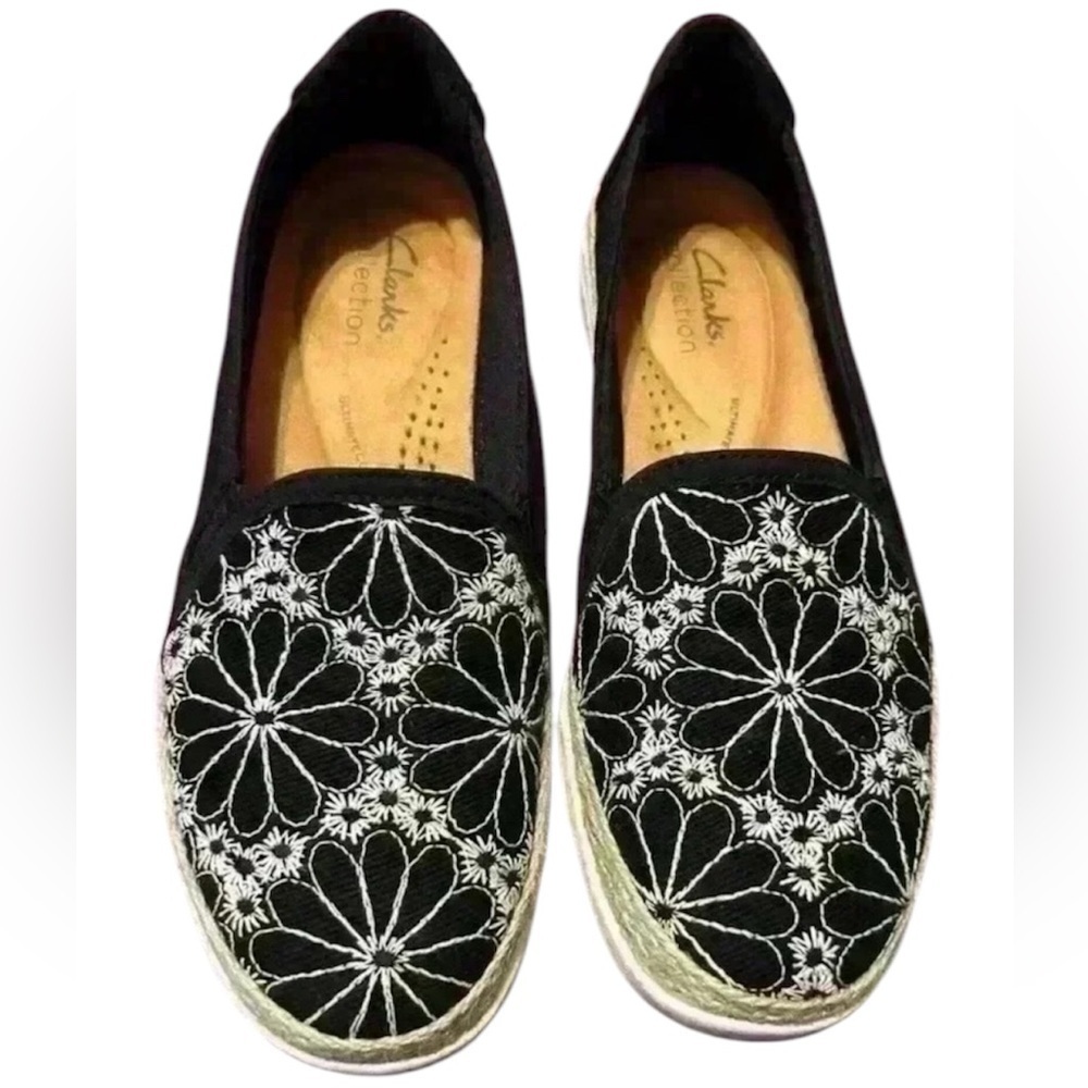 Clark’s  ultimate comfort collection size 7